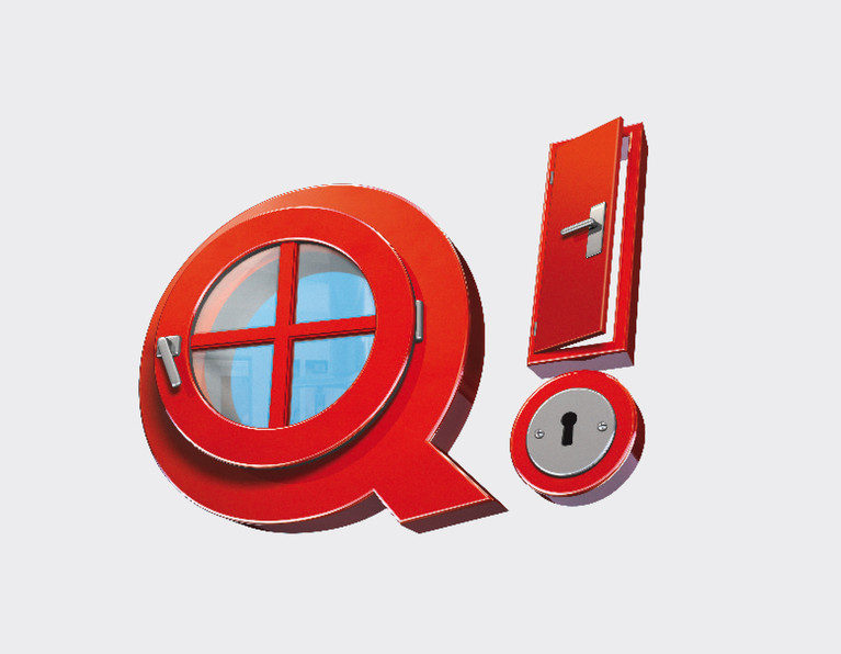 QUE Logo 06.jpg